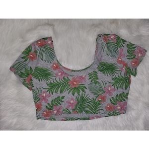 H&M Tropical print Crop top Size Medium
